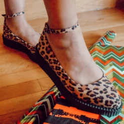 TUK A9541L Leopard Pointed Ballet Ankle Strap Creeper Women