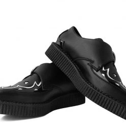 TUK-A9573 Black & White Star Western Pointed Buckle Creeper Women