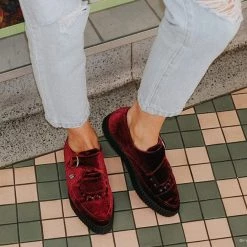 TUK-A9598 Burgundy Velvet Pointed Buckle EZC Women