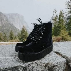 TUK V9758L Black Velvet 7-Eye Viva Mondo Boot