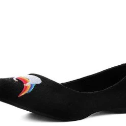 Women TUK-A9381L Slothwhere Over The Rainbow Flat