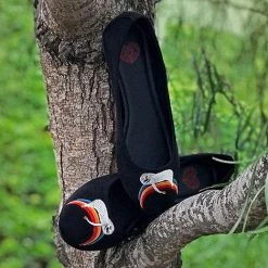 Women TUK-A9381L Slothwhere Over The Rainbow Flat